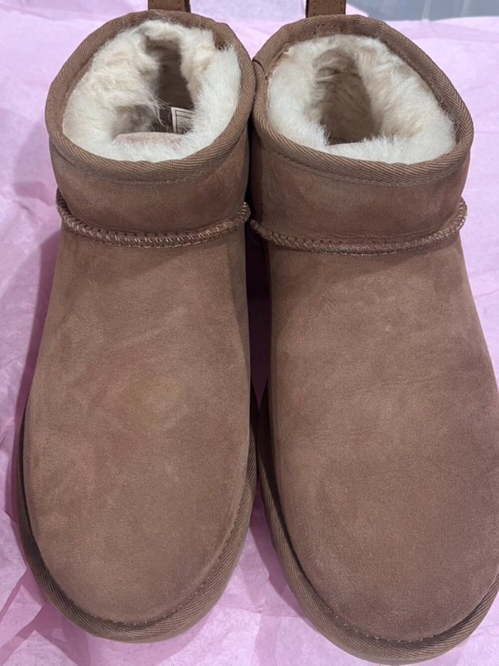 Ugg Classis Ultra Mini New With Box Size 10